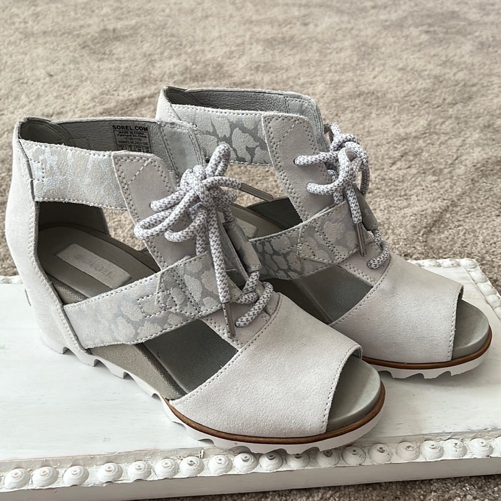 Sorel Women's Sandals in Light Gray